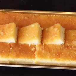 بسبوسة قشطة